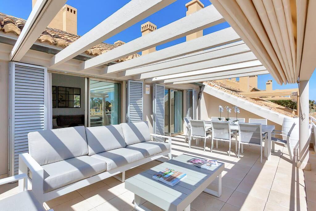 Yolo Spaces - Sotogrande Sea View Penthouse San Roque  Kültér fotó