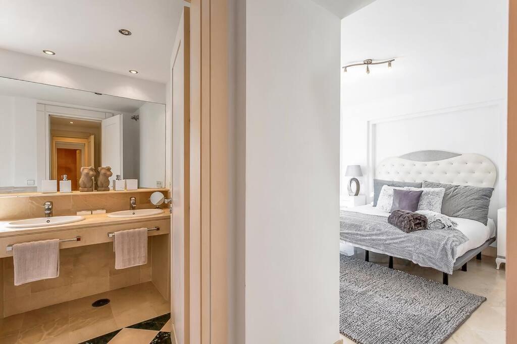 Yolo Spaces - Sotogrande Sea View Penthouse San Roque  Kültér fotó