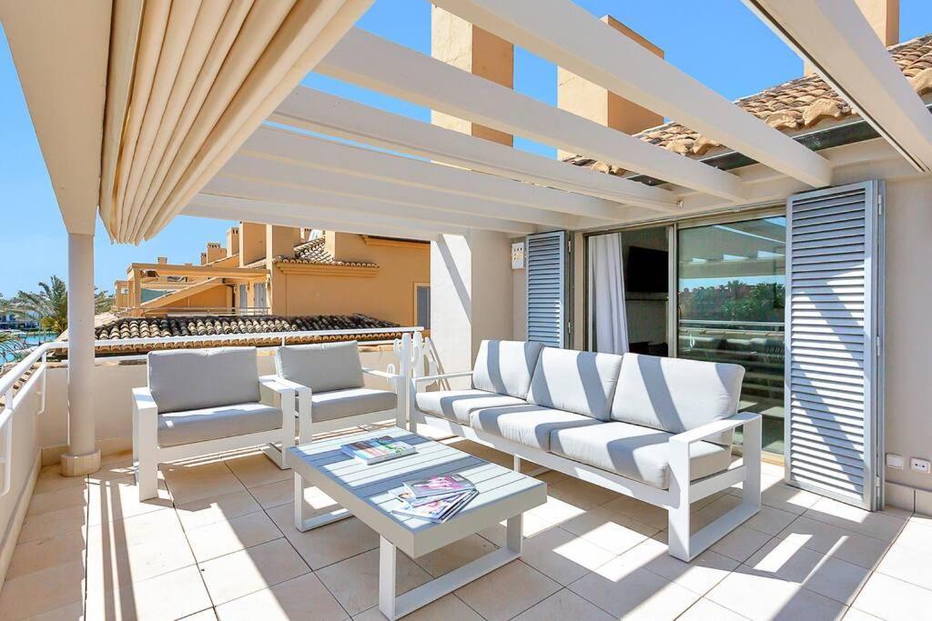 Yolo Spaces - Sotogrande Sea View Penthouse San Roque  Kültér fotó